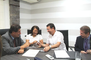 Suscripción de un convenio de permuta entre el MUnicipio de Manta y la empresa privada Costa Azul, para la construcción de un gran centro comercial.