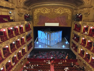 La scène de l'opéra Don Pasquale (Opéra de Nice)