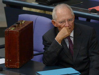 Bundesfinanzminster Wolfgang Schäuble will den Ländern in den Verhandlungen über die Finanzbeziehungen entgegenkommen. Sie sollen ab 2020 weiter Kredite aufnehmen dürfen. Foto: Rainer Jensen