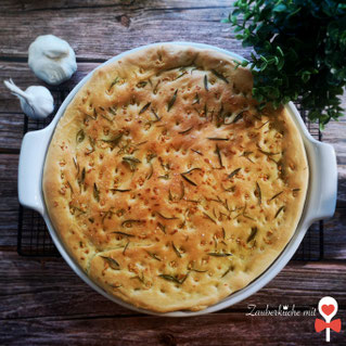 Knoblauch Focaccia Rezept, Knoblauchbrot, Grillrezepte