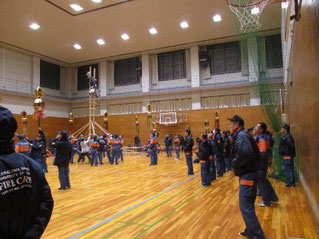 木遣り隊も駆けつけて