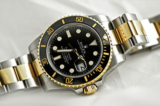 Rolex Submariner Luxusuhr mit schwarzem Zifferblatt und Edelstahlarmband