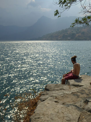 12. März 2018 Weiter geht es zum Lake Atitlan. Hier sind wir in einem Naturpark in San Marcos.