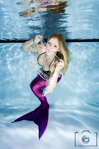 Bild: Meerjungfrau Unterwasser beim Meerjungfrauenschwimmen in Berlin