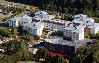 Flurbeleuchtung mit LED-Panels im Klinikum Altenburger Land
