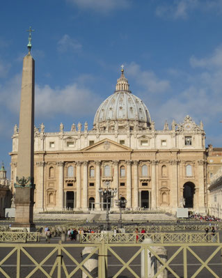 San Pietro in Vaticano (Sankt Peter).