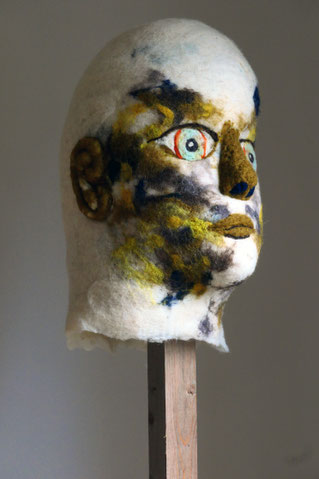 Gardien.nes XII dim h 42 cm x 22 cm x 29 cm, 2025