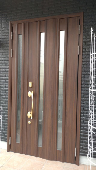 玄関ドアシート施工