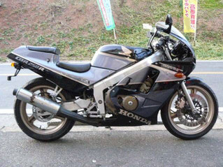 ホンダ　CBR250R