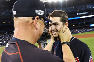 Terry Francona si congratula con Ryan Merritt il rookie alla seconda apparizione da partente in MLB (THE CANADIAN PRESS/Frank Gunn)