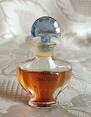MINIATURE SHALIMAR  AVEC PIED LARGE