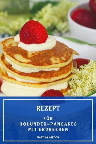 Holunder-Pancakes mit Erdbeeren