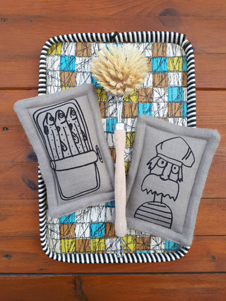 Plastikfreie Spülschwämme mit Aufdruck