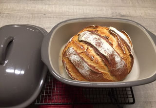 #pamperedchef-brot #pamperedchef-ofenmeister #familienknusperle-brot #martinaziehl #zauberhafteleckereien #steinbackofenbrot #stoneware #pamperedchef-zaubermeister