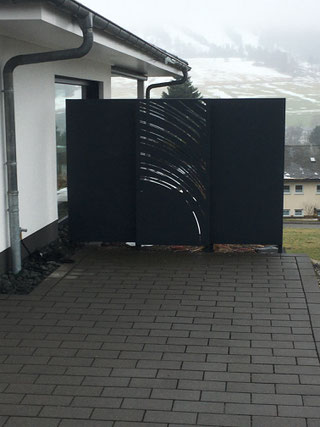 Sichtschutzelemente aus Metall RIBAMülltonnenboxen