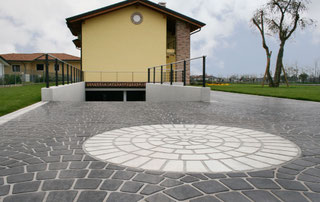 Fugenlose Wand- u. Bodenbeschichtungen - Die flüssige Fliese