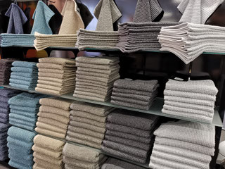 Frottierwäsche / Badeaccssesoires - Ruoss Schübelbach