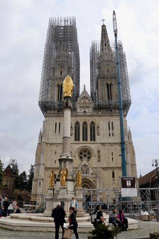 Zagrebs Kathedrale - seit dem Erbeben in 2020 in jahrelanger Restaurierung