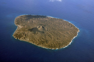 <西之島> 海域火山データベース 海上保安庁海洋情報部より