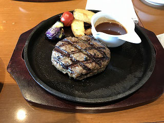 手作りハンバーグはやはり美味しい～(^^♪