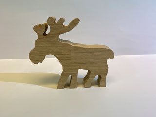 Charitymarket - Gegen das Fernweh #24 Produktionsschule Holz aus Offenbach, großer Elch aus Eiche