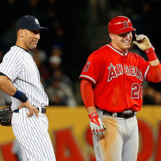 Nella foto Derek Jeter e Mike Trout (Jim McIsaac/Getty Images)