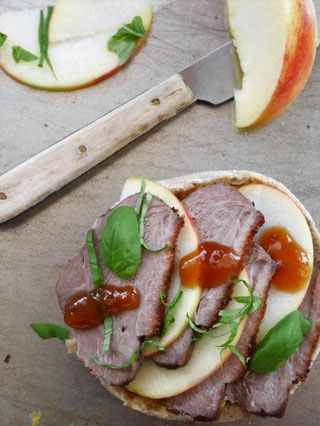 Entenbrust-Apfel-Brot