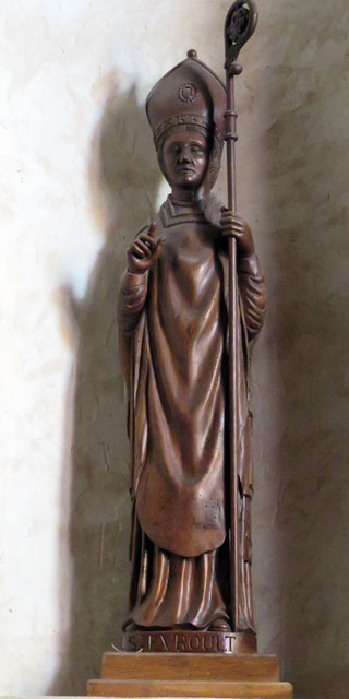 Saint Evroult Statue en l'Eglise de Saint Evroult à Agon Coutainville Manche