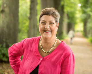 Constanze Sibylle Bauer (Foto), die Gründerin von Jolly Arts®