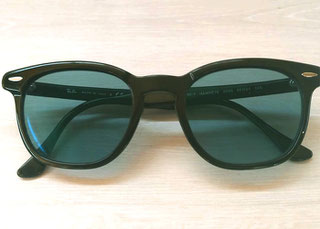 ◎フレーム:Ray-Ban(レイバン)◎レンズ:TALEX(タレックス)
