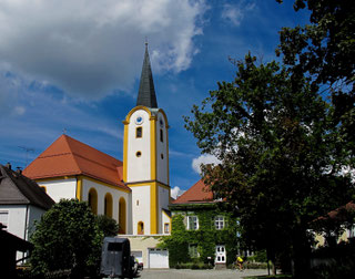 die schmucke Kirche St. Wolfgang von Wölsendorf