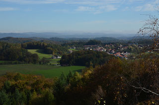Blick vom Hohen Kreuz auf Engelhardsberg