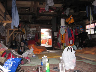 17時過ぎの小屋内部