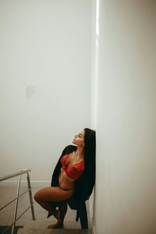 Falsche Bilder bei Escort-Anzeigen in Berlin erkennen