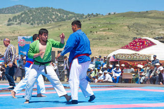 Kurash lutte folklorique