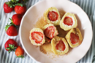 Erdbeerknödel aus Quarkteig Oligarto Rezepte
