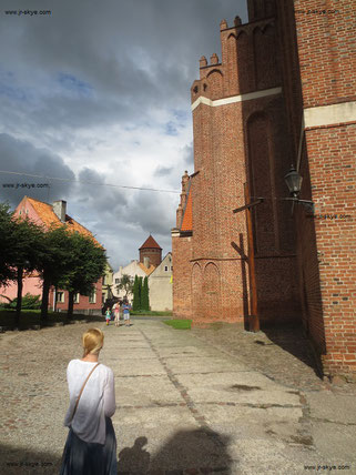 Gewaltige Bauwerke in Backsteingotik: Im ehemaligen Ostpreußen sind architektonische Perlen in höherer Taktung anzutreffen. Gemauerte Ornamente und Flächenstrukturierungen wurden - und werden - zumeist vorbildlich restauriert 