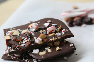 choclate bark - perfect holiday gift for parties!