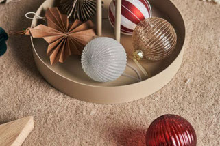 Scandinavische kerstversiering: warme decoratie kerstboom