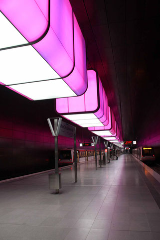 Hafen City university light installation