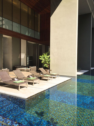 der pool im hotel hansar
