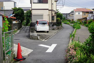 分水の跡。水の流れが見えるよう