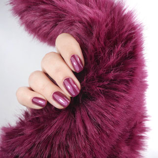 essie • without reservations (US 275) • Flying Solo Collection (spring 2020)