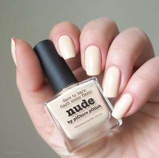 swatch piCture pOlish • nude