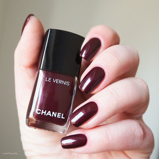 swatch CHANEL VAMP 18 (relaunched 2016)