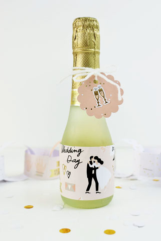 Bild: DIY Brautkalender- finde Ideen für einen Braut Countdown Kalender als Geschenk zum selber machen, mit Tipps zum Befüllen und Verpackungsideen // gefunden auf www.partystories.de // #diyHochzeit #Brautkalender #geschenkidee #ricodesign