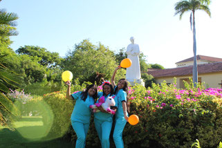 Daniela Torres, Ma. Camila Hernández y Gabriela Espinoza, Est Prom 2019