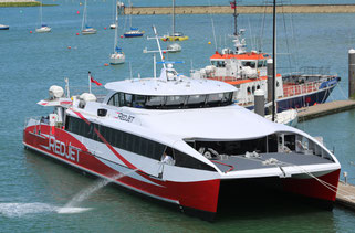 Wight Shipyard: Red-Funnel-Fähre 'Red Jet 6'