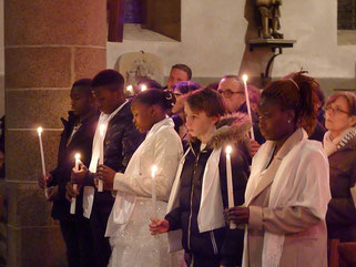 Les 4 jeunes en demande de baptêmeà St Mathieu : Gabin, Yasmine, Ethan et Christelle