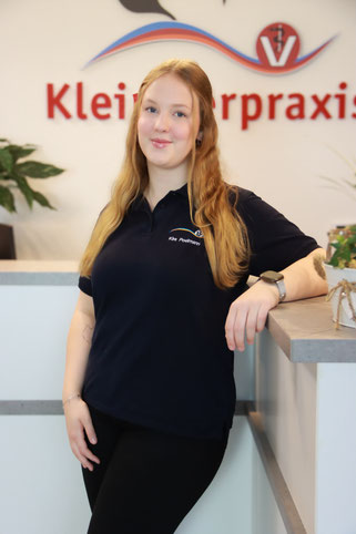 Bild Kira Poelmann, Auszubildende der Kleintierpraxis Zur alten Ems in Rhede
